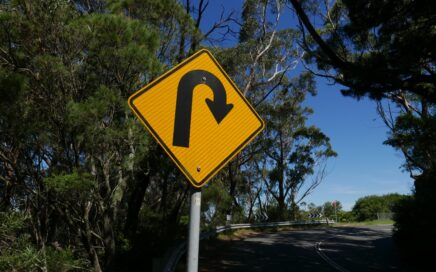 curve road signage